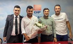 CHP'li gençlerde bayrak değişimi