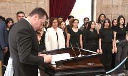 Balcıoğlu Atatürk'ün huzurunda