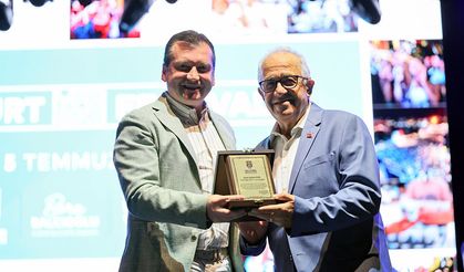 Arslan Yoğurtları'na teşekkür plaketi