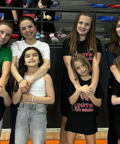 Voleybol sahasında buluştular