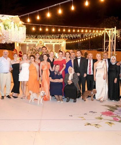 Eşref Yılmaz kızını evlendirdi
