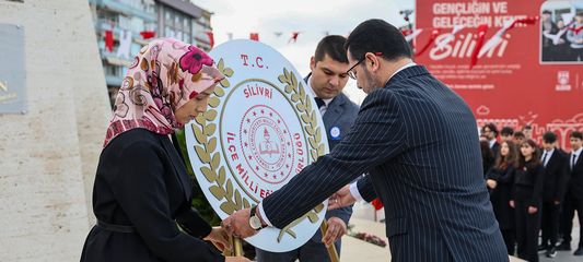 Öğretmenler Günü kutlanıyor