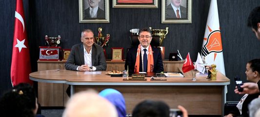 Bakan Yumaklı AK Parti'yi ziyaret etti