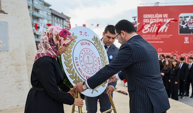 Öğretmenler Günü kutlanıyor