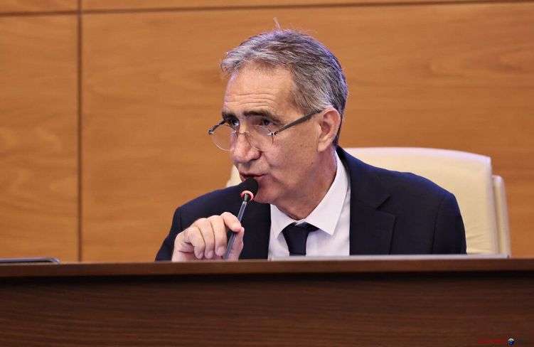 Muhtarlara ayar verdi