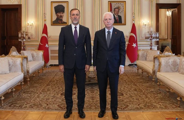 Yılmaz kendi projelerini takip ediyor