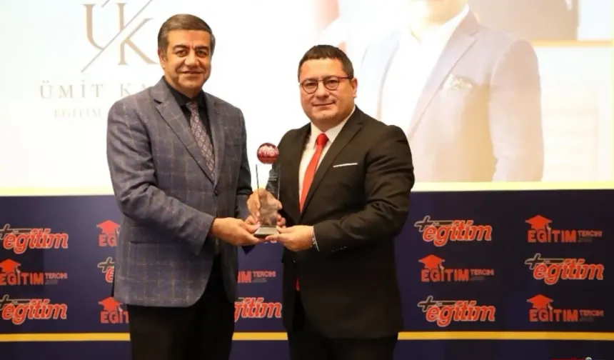 Mektebim Koleji ve Ümit Kalko ödüllere doymuyor