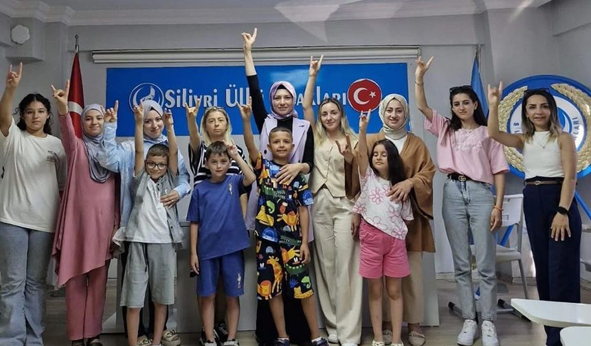 Ülkü Ocağı kadınları ağırladı