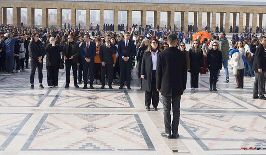 Odak Koleji Atatürk'ün huzurunda