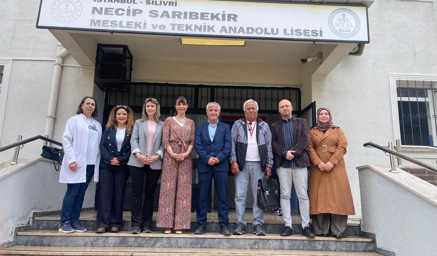 Mali müşavirlerden eğitime destek