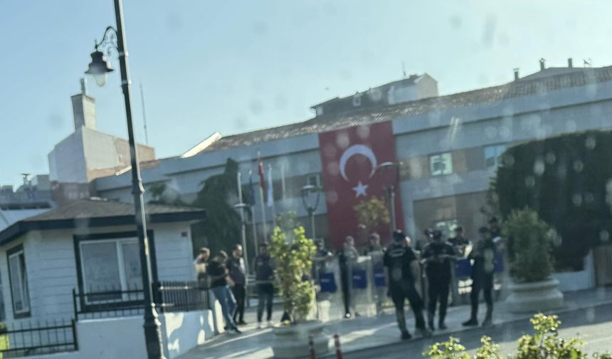 Silivri Belediyesi'ne operasyon