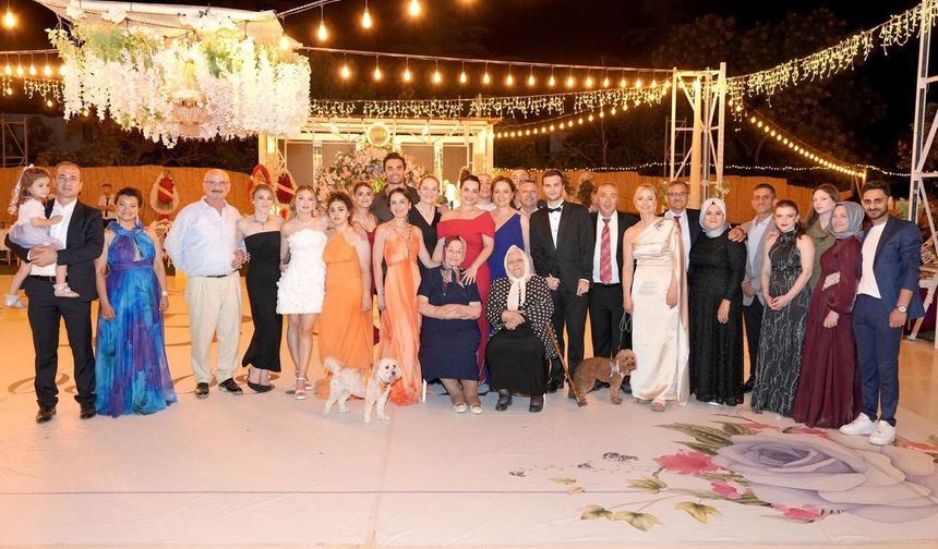 Eşref Yılmaz kızını evlendirdi