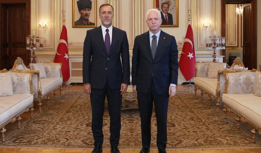 Yılmaz kendi projelerini takip ediyor