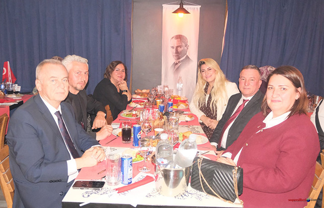 571119531 24934313542921656 1991195633446278333 N