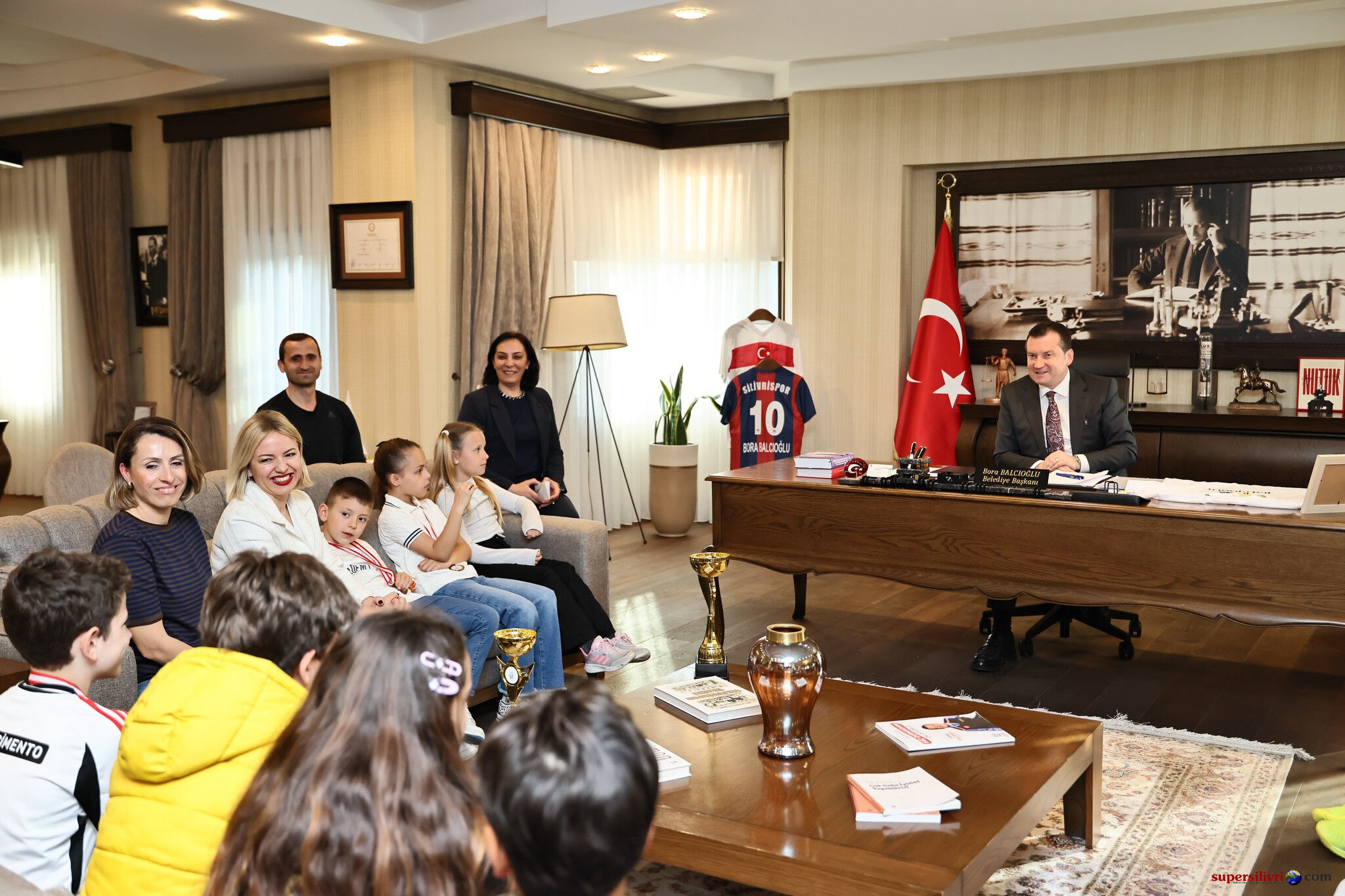 684179476 1328431342680703 5349967304456010300 N