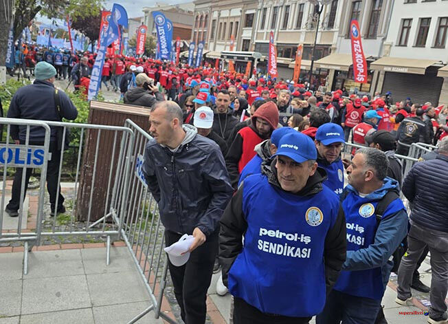 Iyiparti1Mayis2