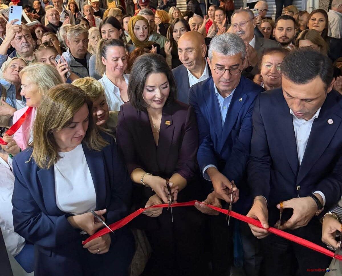 Yeni Parti ilçe binası açıldı